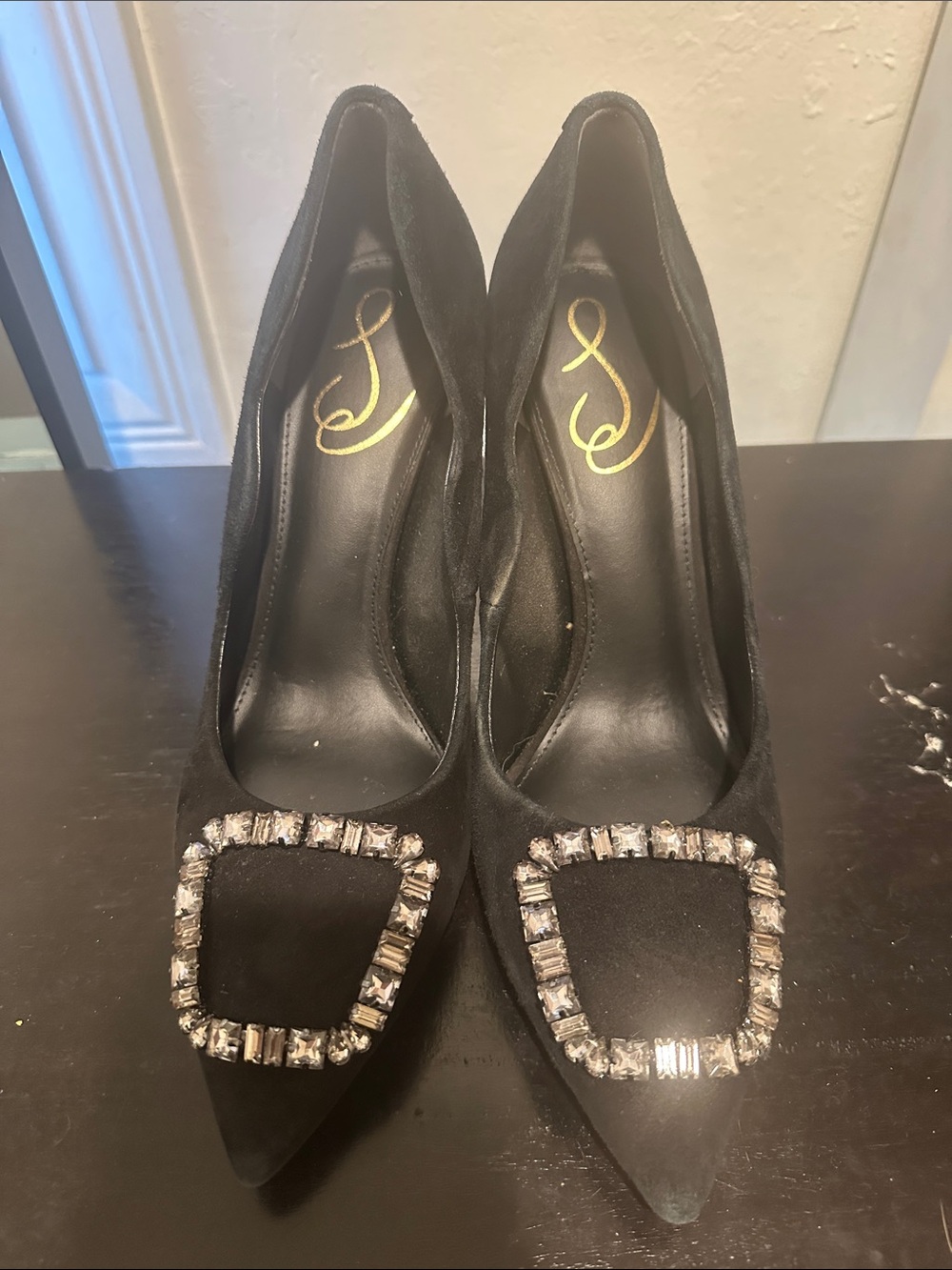 Black Women's Pointed Toe Heels with Crystal Buckle